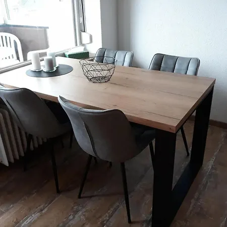 Pfeiffer Klein דירה