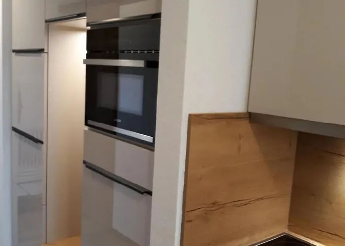 Daire Pfeiffer Klein *